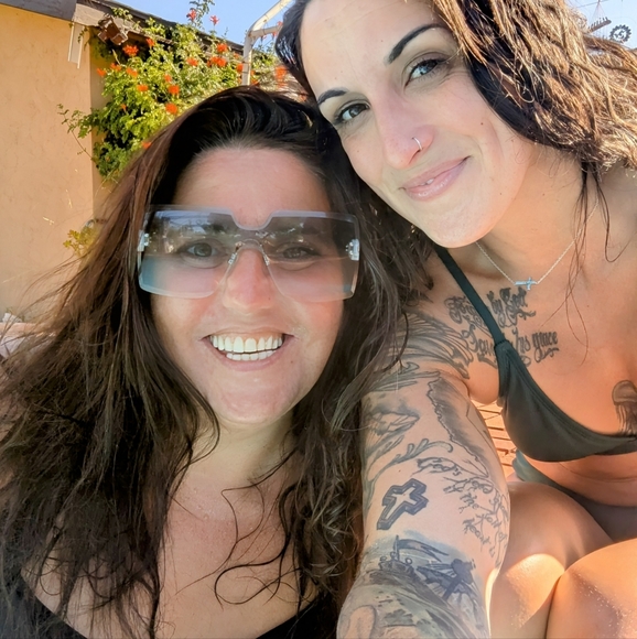 Meet your Posher, Brittany - Picture 1 of 1